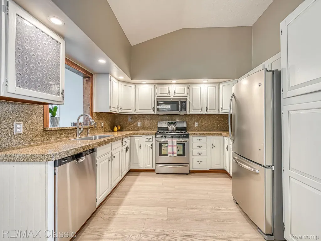 428 E Shore Drive Northfield Township MI 48189