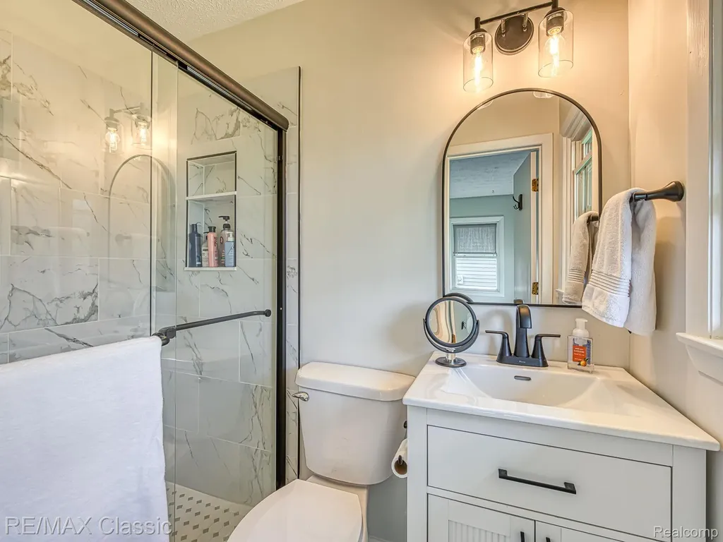 428 E Shore Drive Northfield Township MI 48189