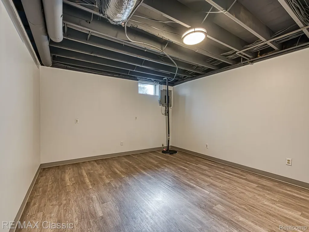 428 E Shore Drive Northfield Township MI 48189