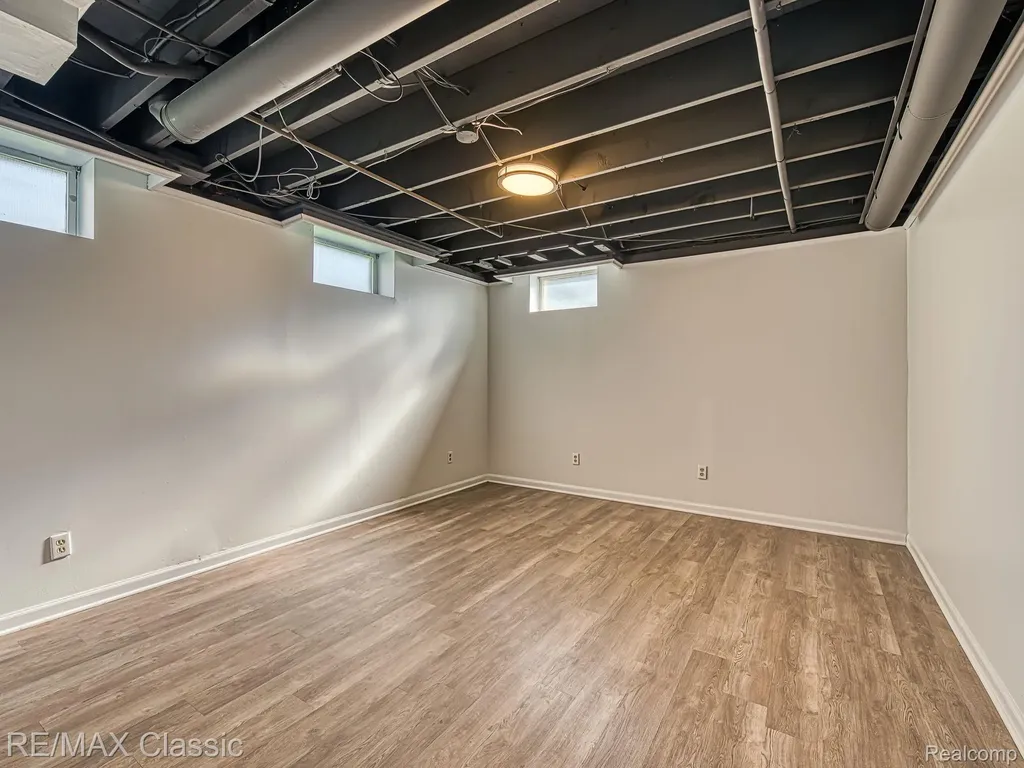 428 E Shore Drive Northfield Township MI 48189