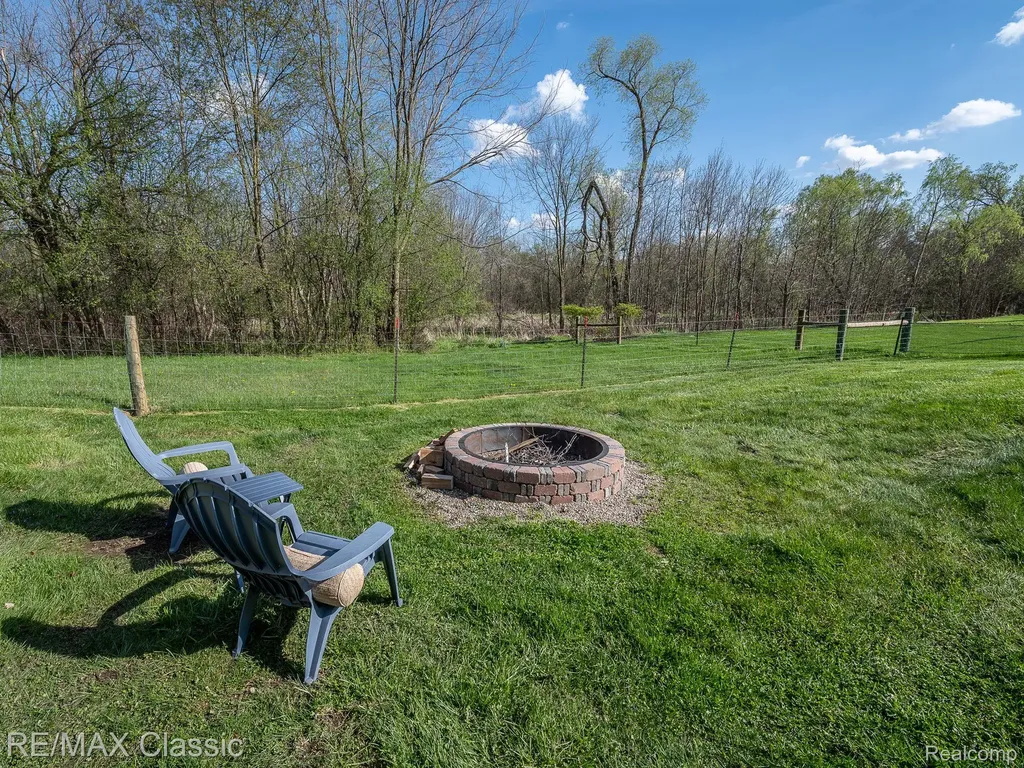 428 E Shore Drive Northfield Township MI 48189
