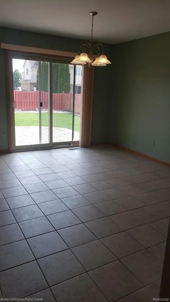 33842 Morningside Fraser City MI 48026