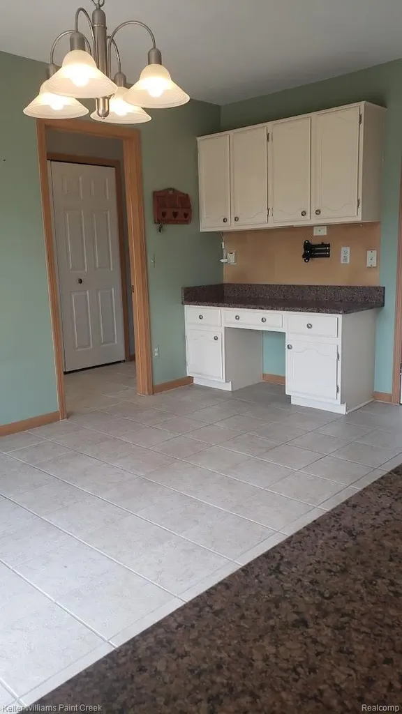 33842 Morningside Fraser City MI 48026