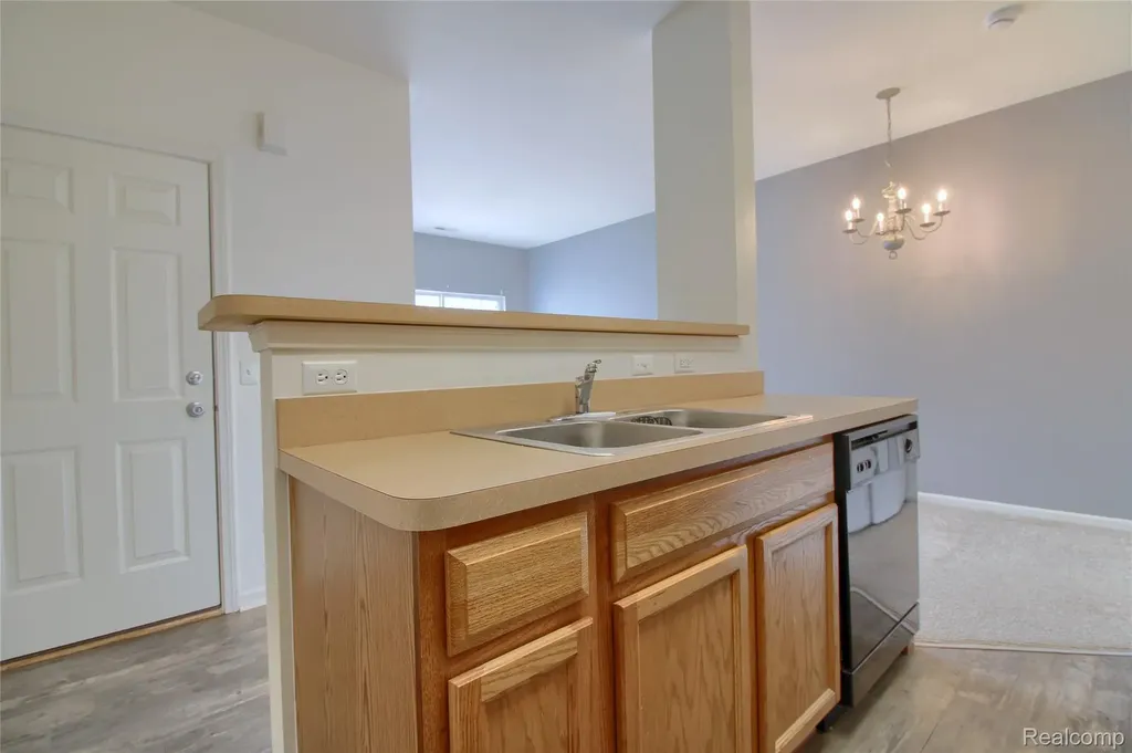 26793 Kirkway Circle Woodhaven City MI 48183