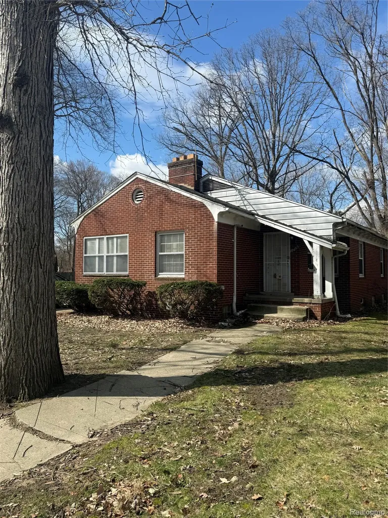 18485 Salem Street Detroit City MI 48219