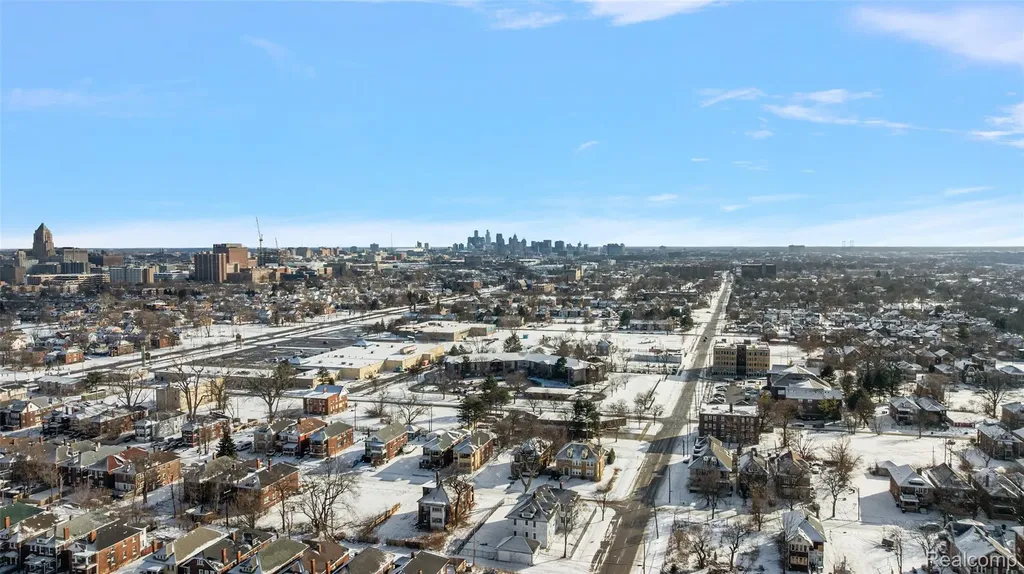 2080 Gladstone Street Detroit City MI 48206