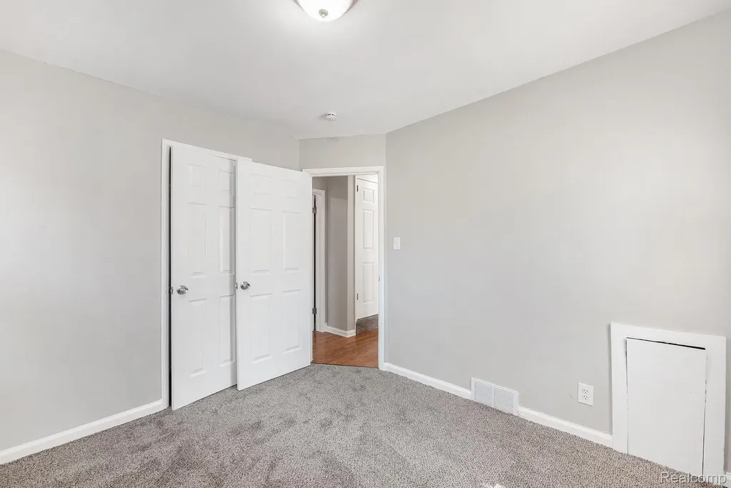 19315 Annchester Road Detroit City MI 48219