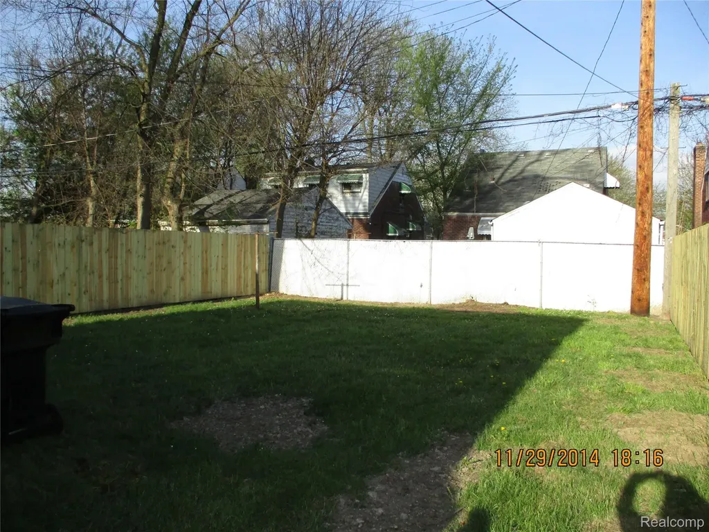 19315 Annchester Road Detroit City MI 48219