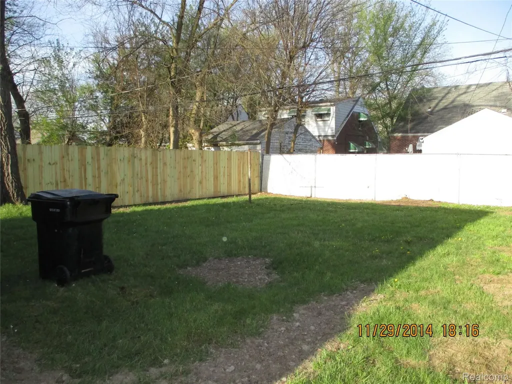 19315 Annchester Road Detroit City MI 48219