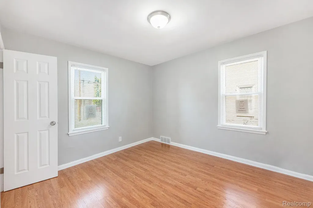 19315 Annchester Road Detroit City MI 48219