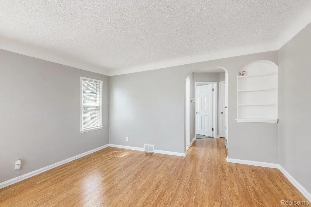 19315 Annchester Road Detroit City MI 48219