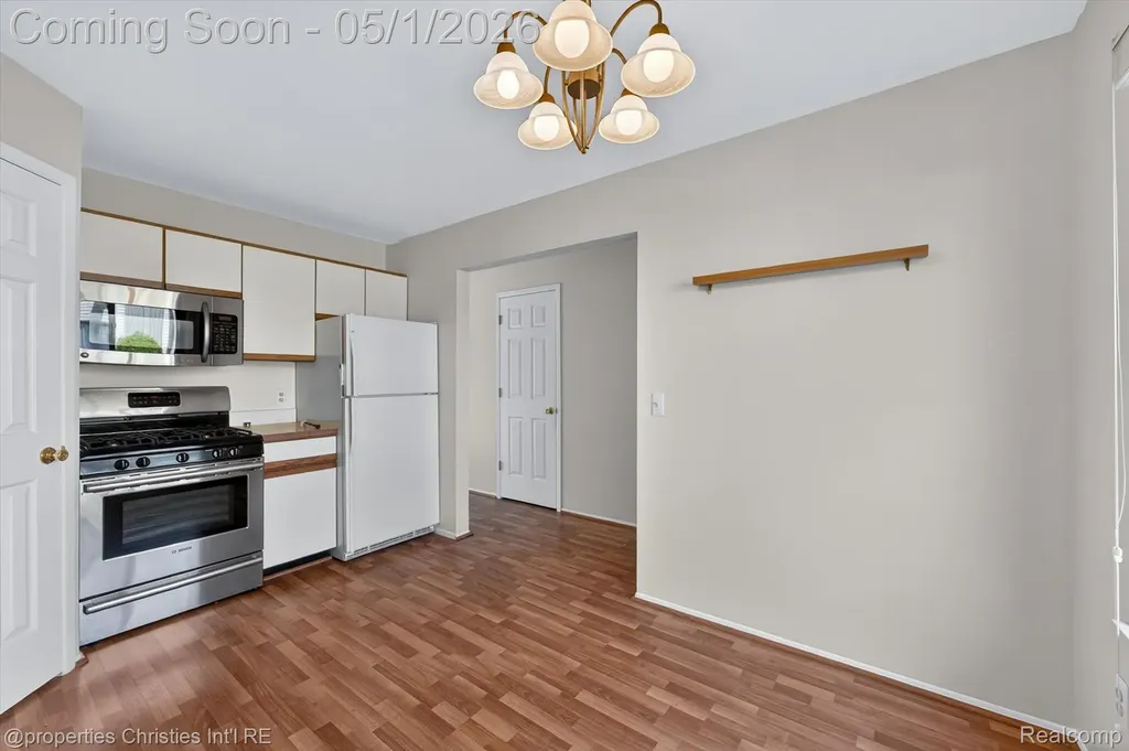 2513 Samoset Road Royal Oak City MI 48073