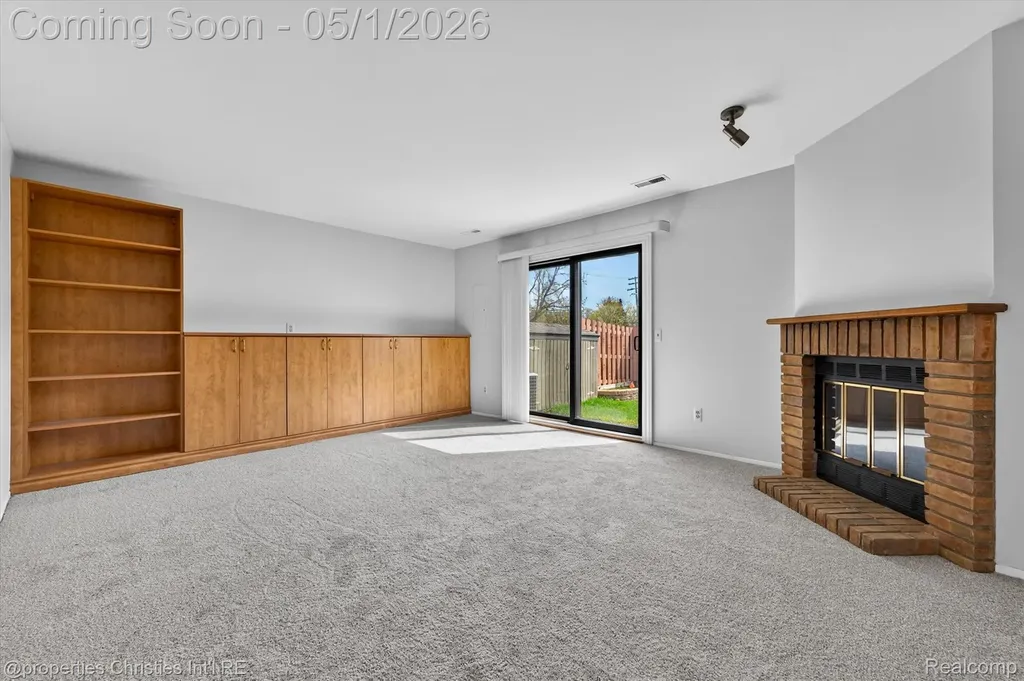 2513 Samoset Road Royal Oak City MI 48073