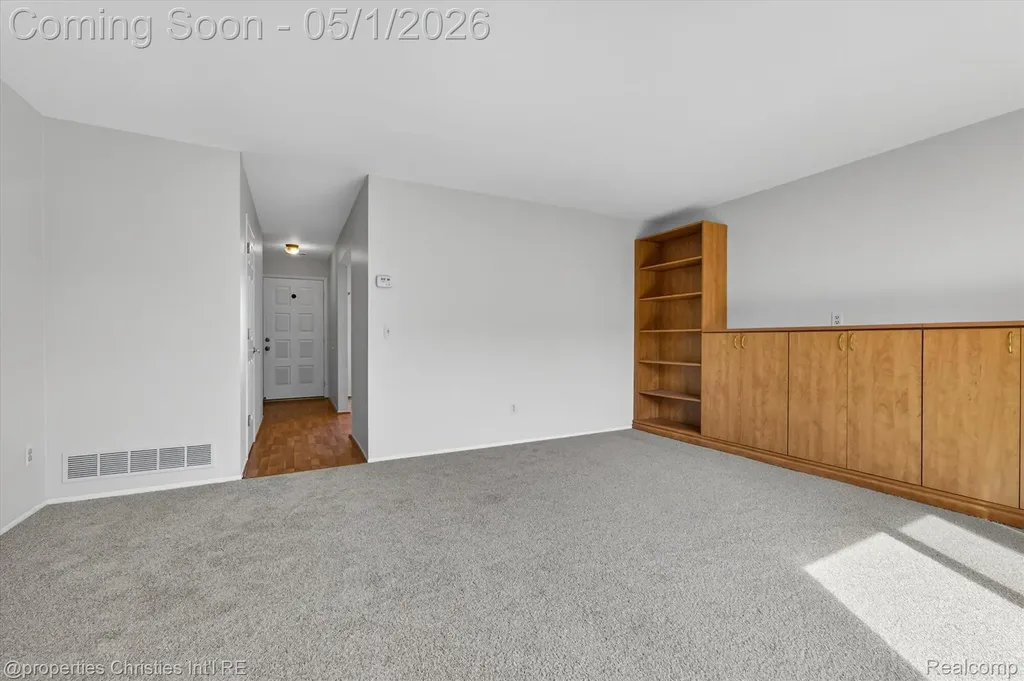 2513 Samoset Road Royal Oak City MI 48073