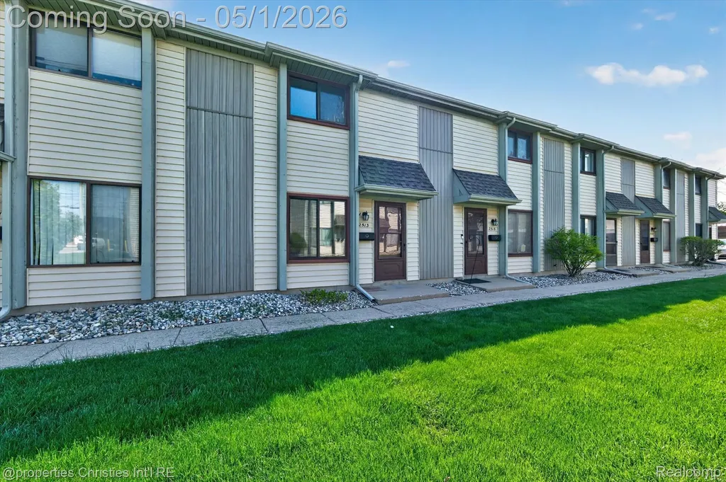2513 Samoset Road Royal Oak City MI 48073