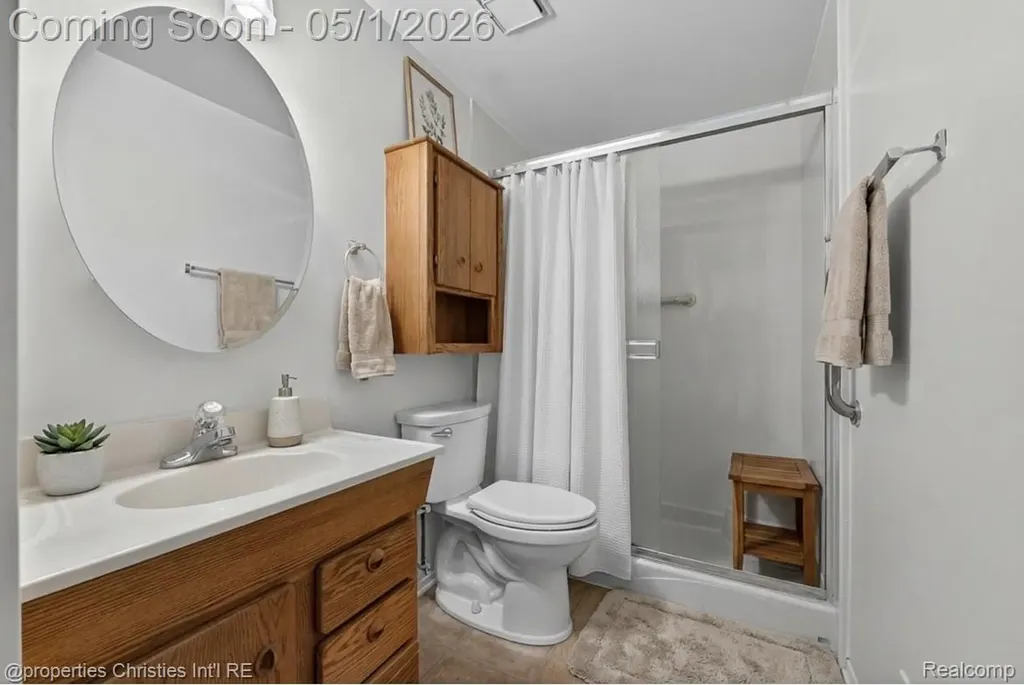 2513 Samoset Road Royal Oak City MI 48073