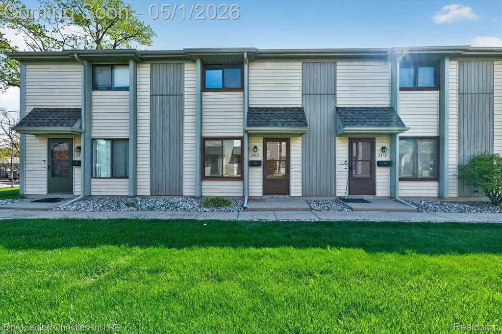 2513 Samoset Road Royal Oak City MI 48073
