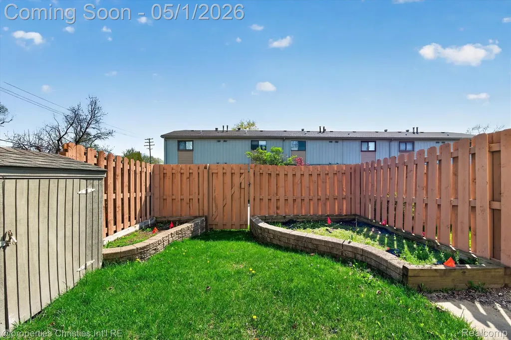 2513 Samoset Road Royal Oak City MI 48073