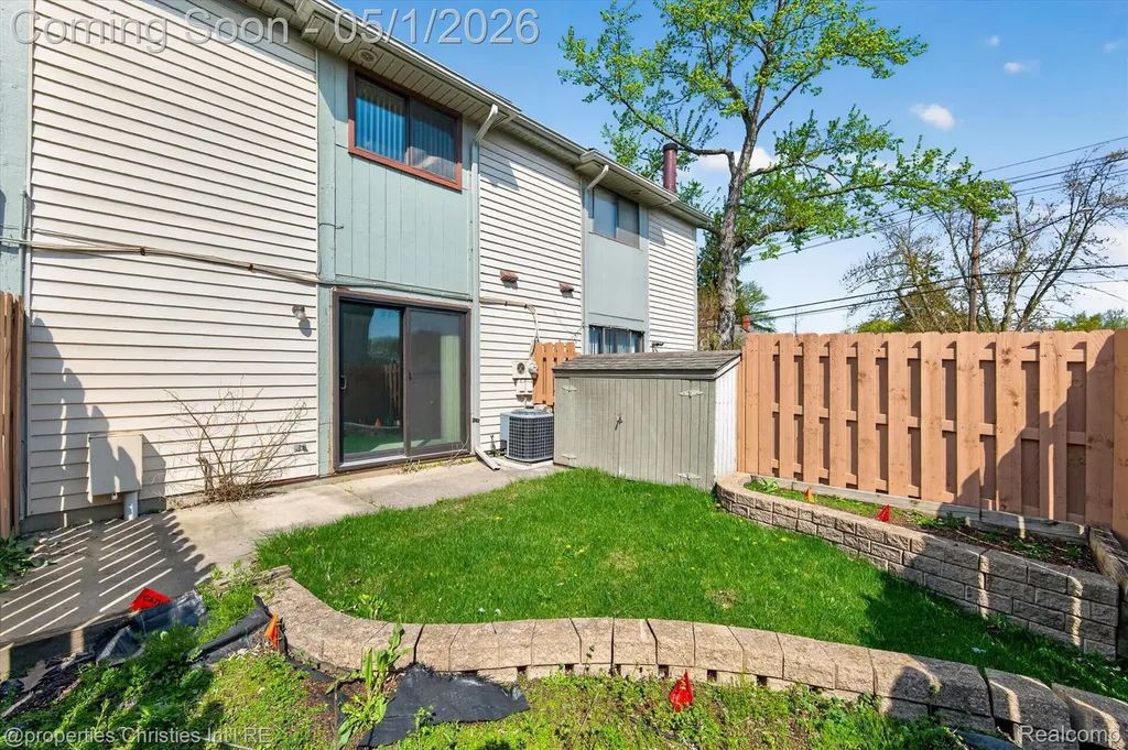 2513 Samoset Road Royal Oak City MI 48073