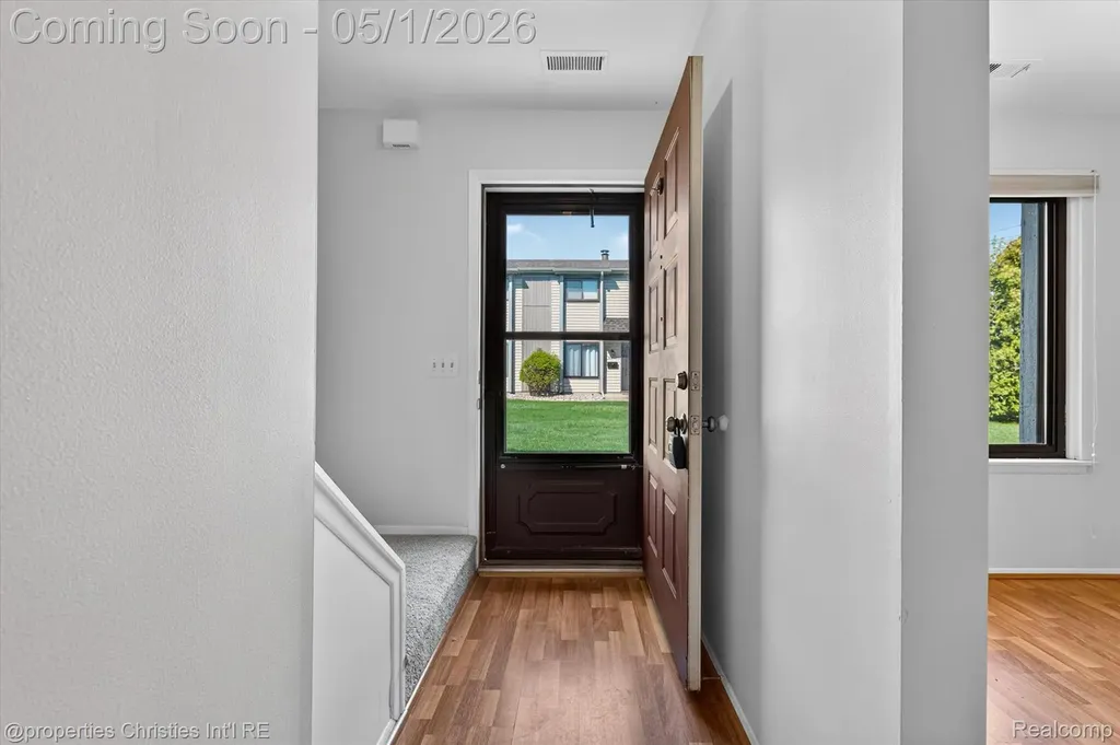 2513 Samoset Road Royal Oak City MI 48073