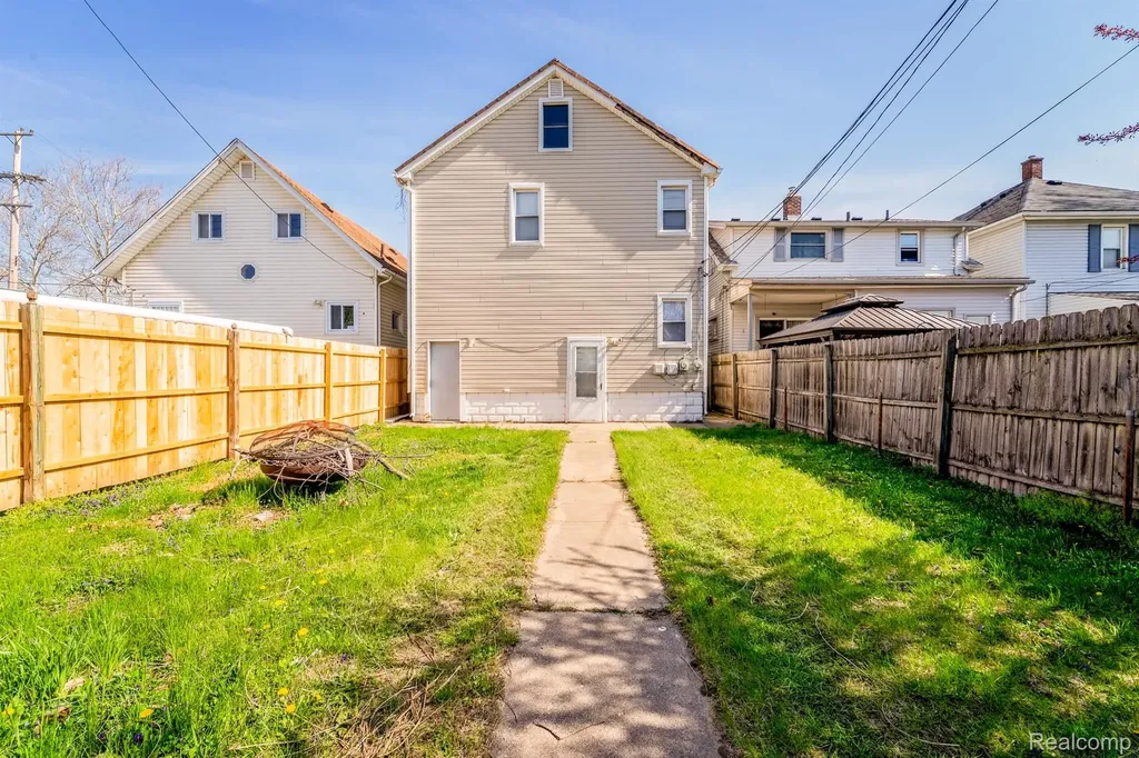 39 W Westfield Street Ecorse City MI 48229