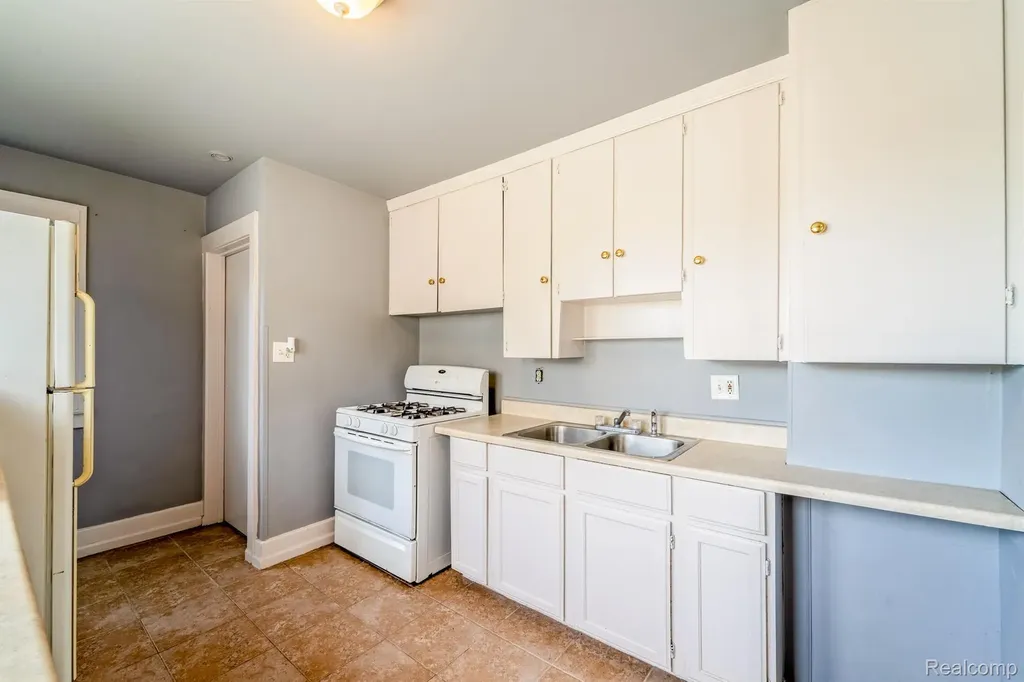 39 W Westfield Street Ecorse City MI 48229