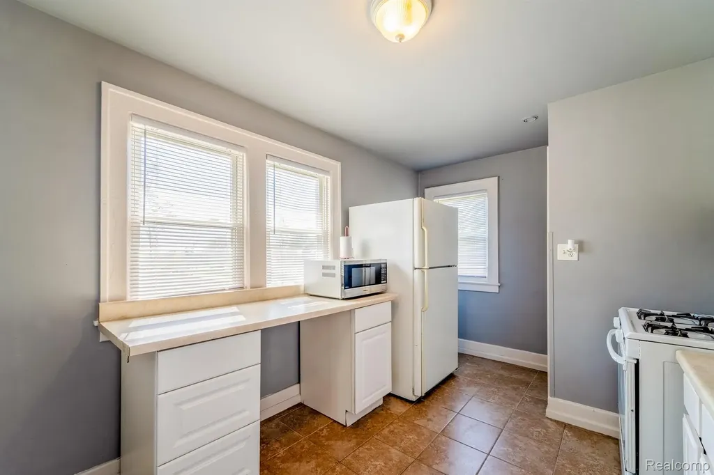 39 W Westfield Street Ecorse City MI 48229