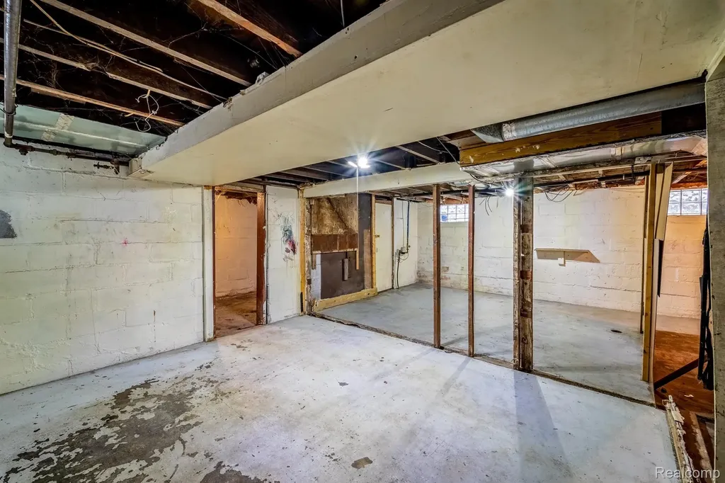39 W Westfield Street Ecorse City MI 48229
