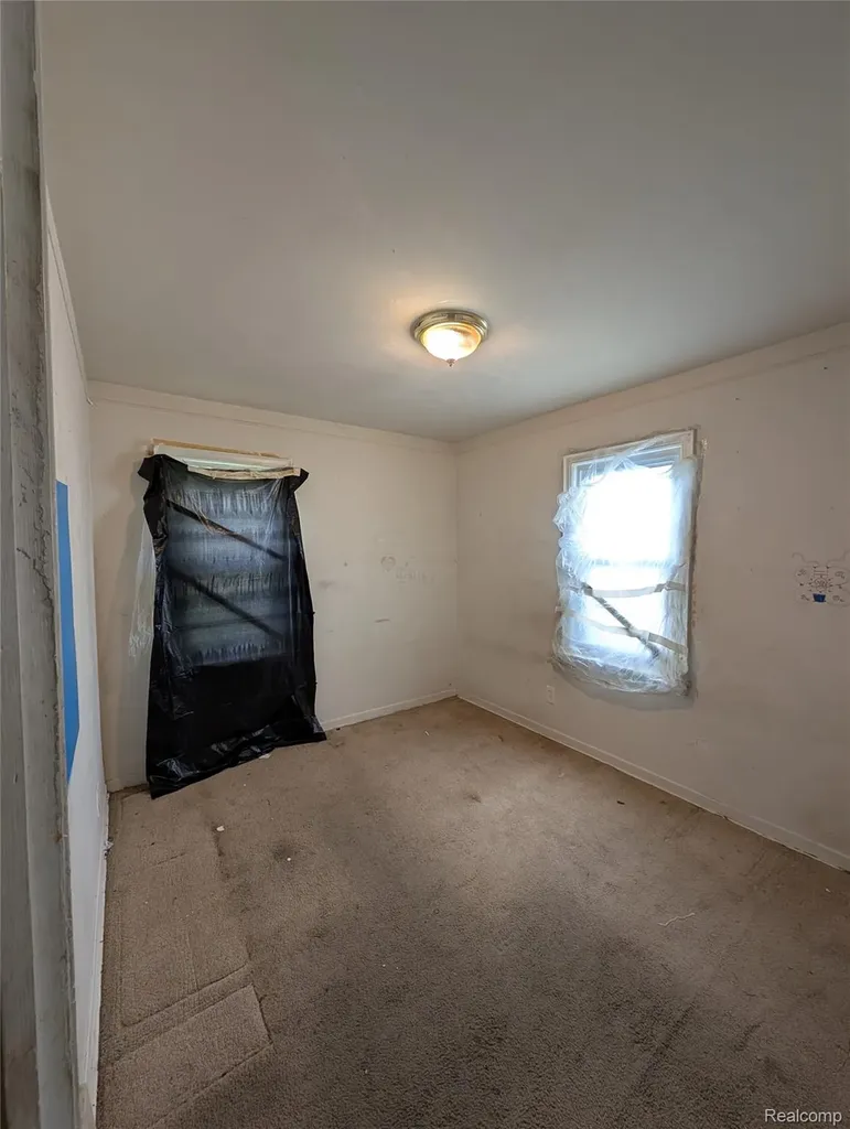 20505 Hamburg Street Detroit City MI 48205