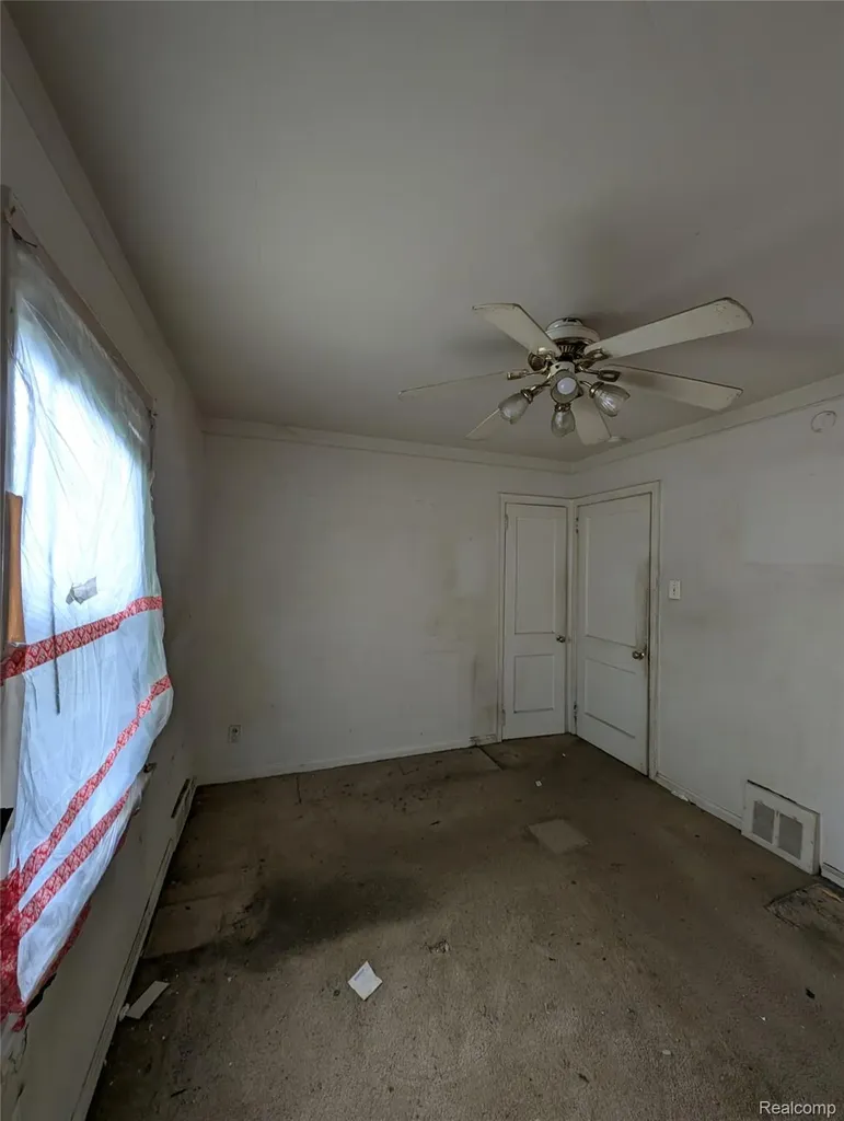 20505 Hamburg Street Detroit City MI 48205