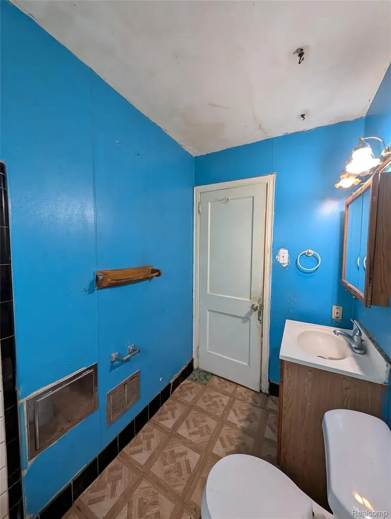 20505 Hamburg Street Detroit City MI 48205