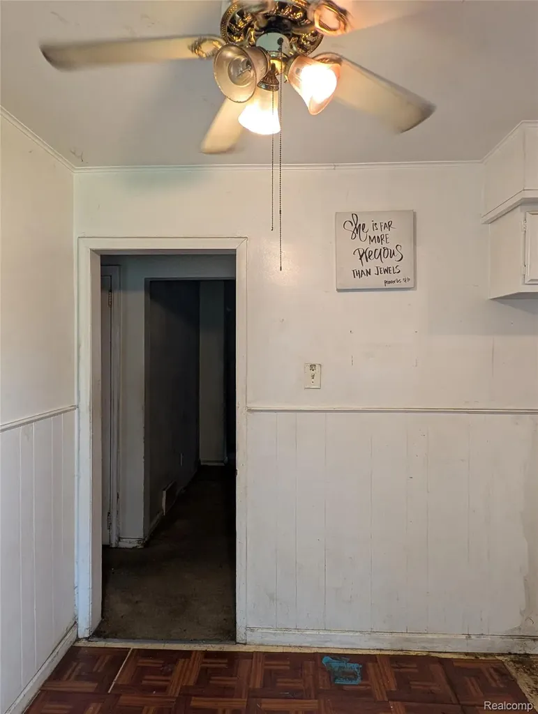 20505 Hamburg Street Detroit City MI 48205