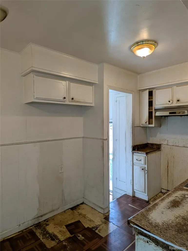 20505 Hamburg Street Detroit City MI 48205