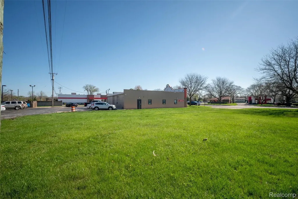 27200 Telegraph Flat Rock City MI 48134
