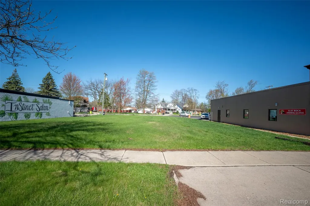 27200 Telegraph Flat Rock City MI 48134