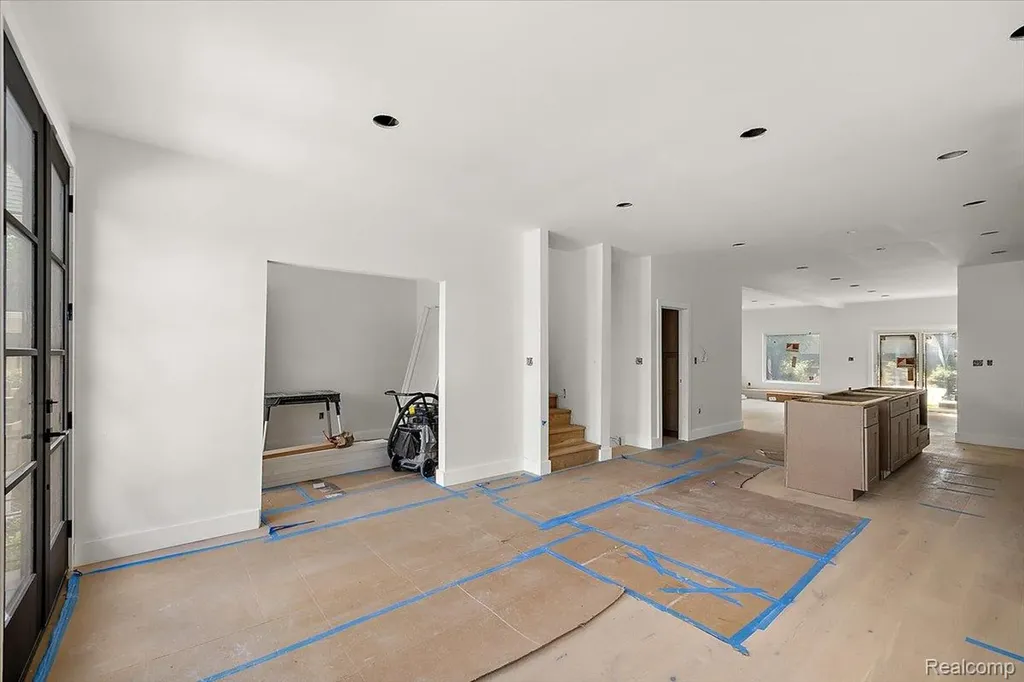 205 Pine Street Rochester City MI 48307