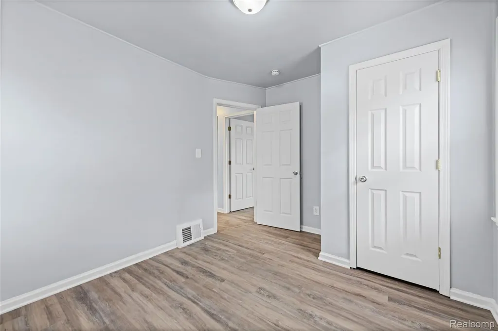 14593 Superior Street Southgate City MI 48195