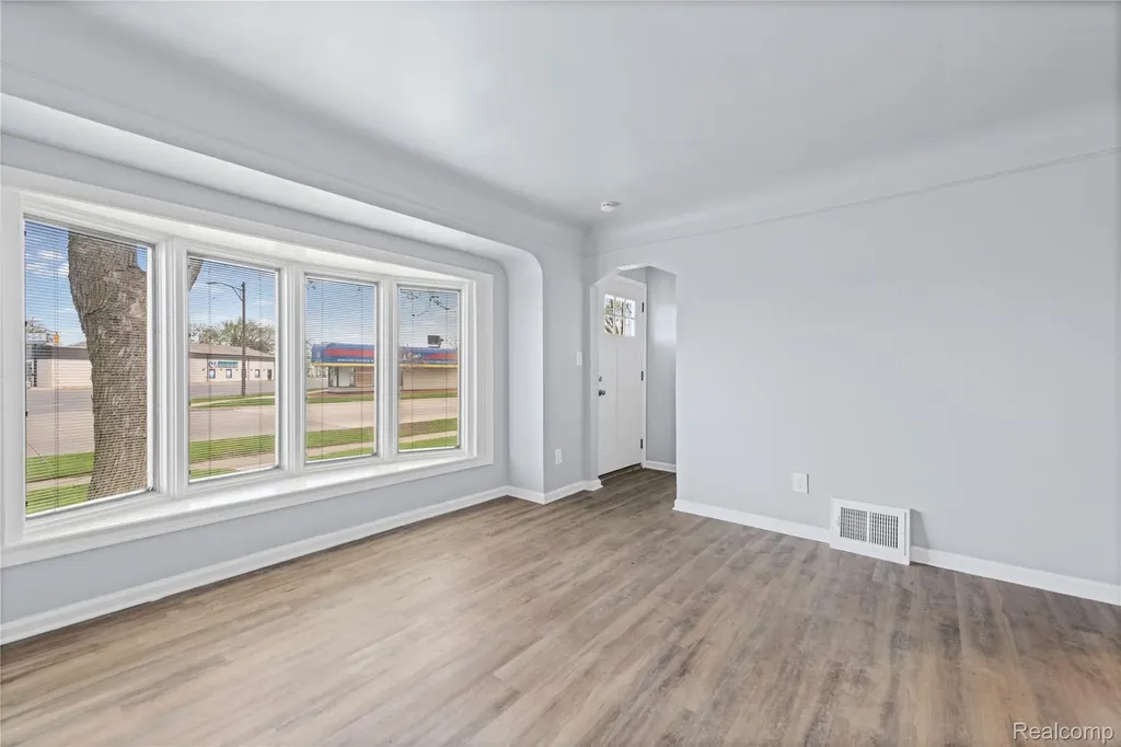 14593 Superior Street Southgate City MI 48195