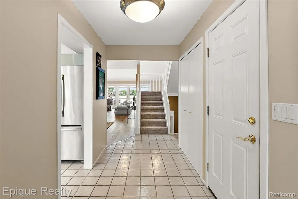 4521 Parnell Drive Waterford Charter Township MI 48346