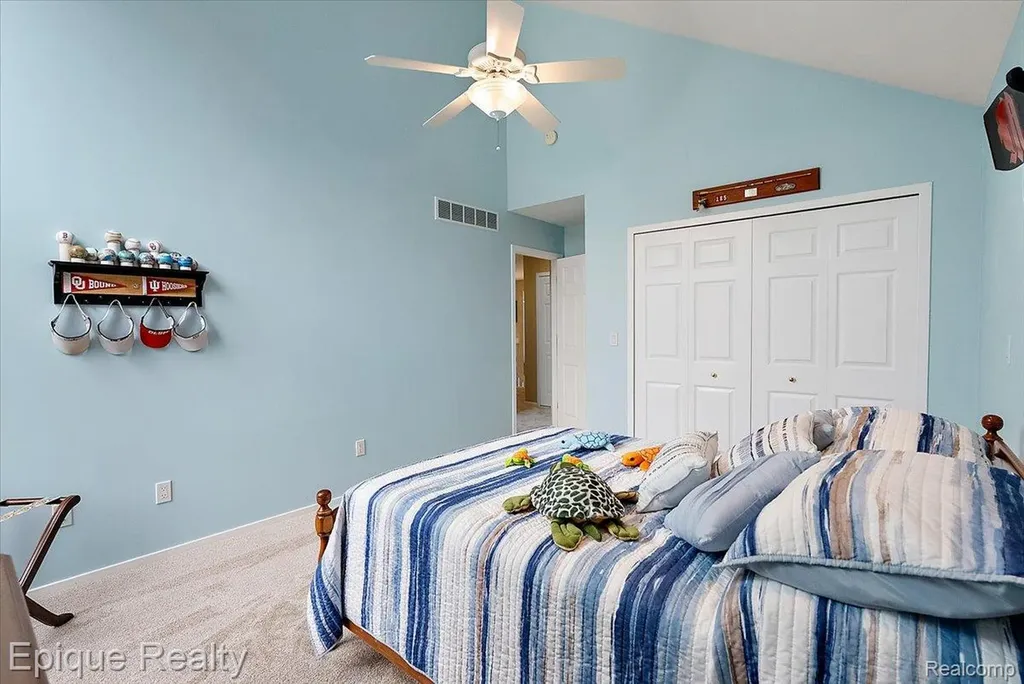 4521 Parnell Drive Waterford Charter Township MI 48346