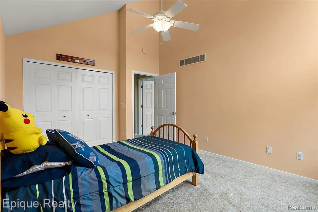 4521 Parnell Drive Waterford Charter Township MI 48346