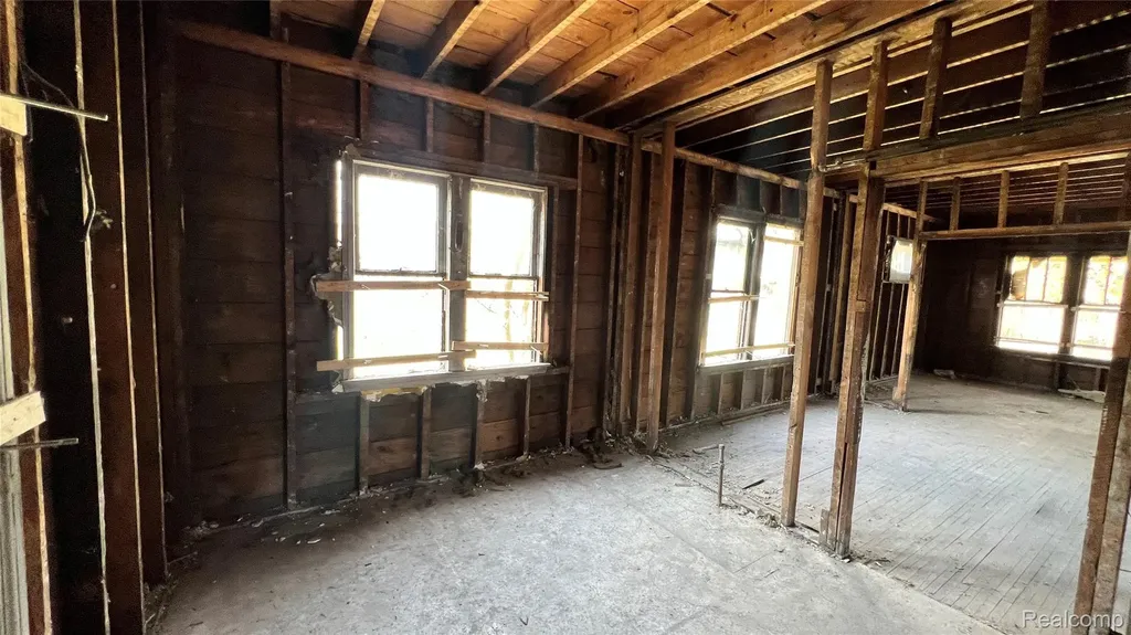 4833 Cooper Street Detroit City MI 48214