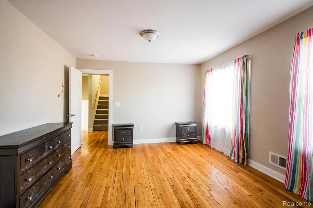 11164 E Outer Drive Detroit City MI 48224