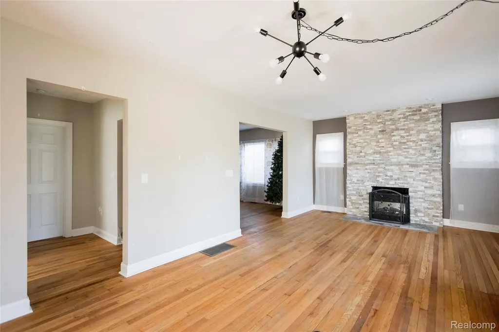 11164 E Outer Drive Detroit City MI 48224