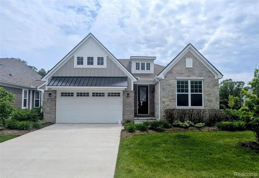 2298 Pondview Lane Troy City MI 48085