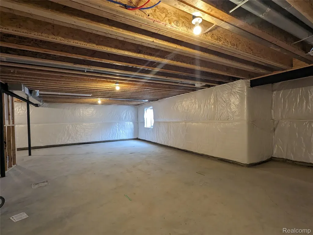 2298 Pondview Lane Troy City MI 48085