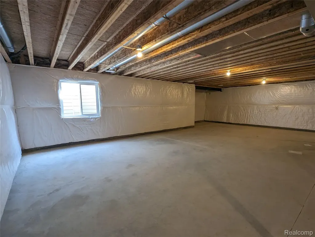 2298 Pondview Lane Troy City MI 48085