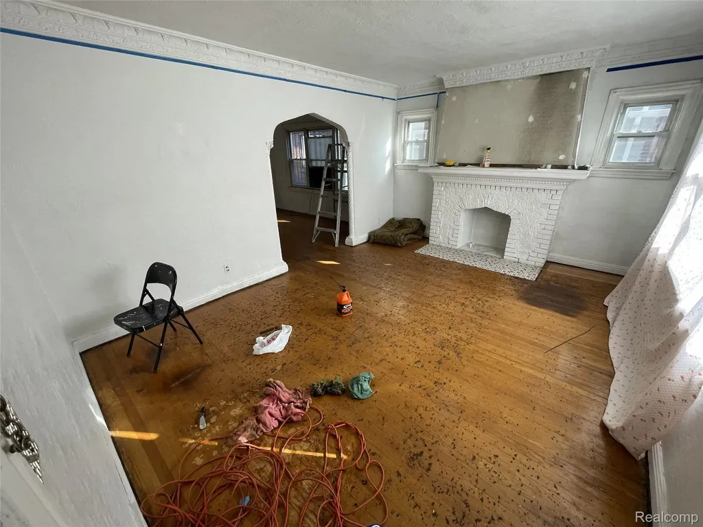 17152 Santa Rosa Drive Detroit City MI 48221