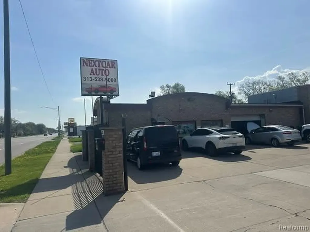 23321 Plymouth Road Redford Charter Township MI 48239