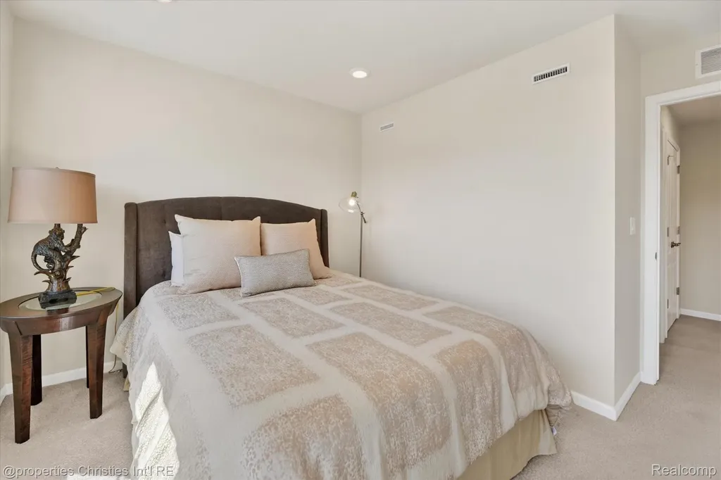 4041 Nottingham Circle Independence Charter Township MI 48346